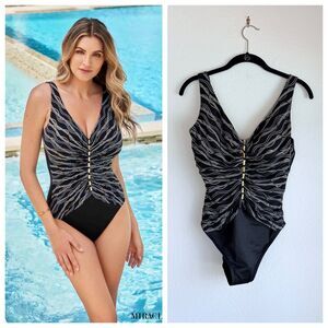 NWT Miraclesuit Linked In Charmer One Piece Swimsuit in Black Multi Size 10